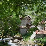The Old Palace Tower / La Torre Del Palacion 库迪列罗