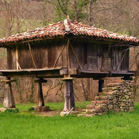 The Old Palace Tower / La Torre Del Palacion Feriehus Cudillero