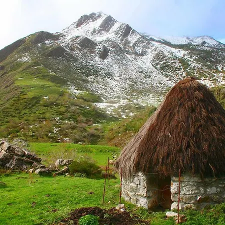 The Old Palace Tower / La Torre Del Palacion * Cudillero