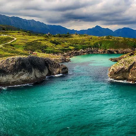 The Old Palace Tower / La Torre Del Palacion Feriehus *