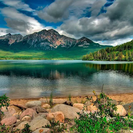 The Old Palace Tower / La Torre Del Palacion Feriehus
