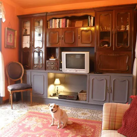 The Old Palace Tower / La Torre Del Palacion Feriehus