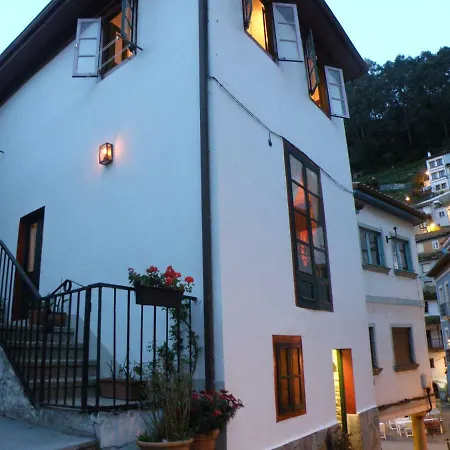 The Old Palace Tower / La Torre Del Palacion * Cudillero